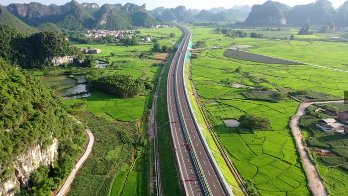 AG超玩会电竞俱乐部(中国区)·集团