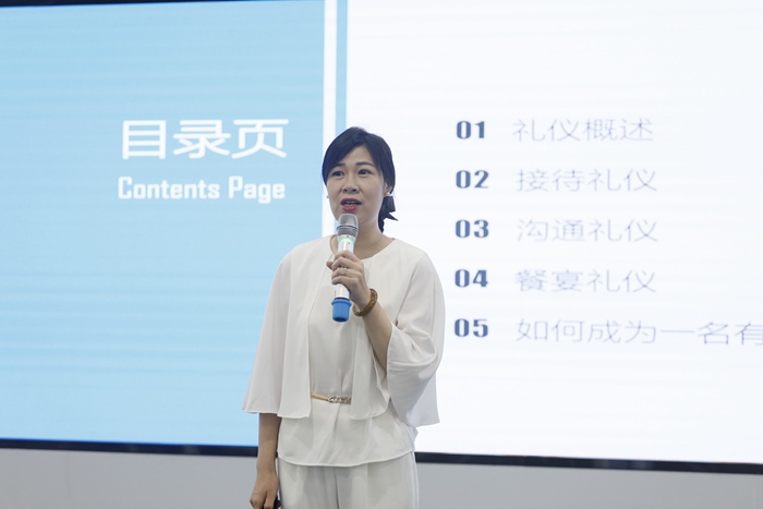 AG超玩会电竞俱乐部(中国区)·集团