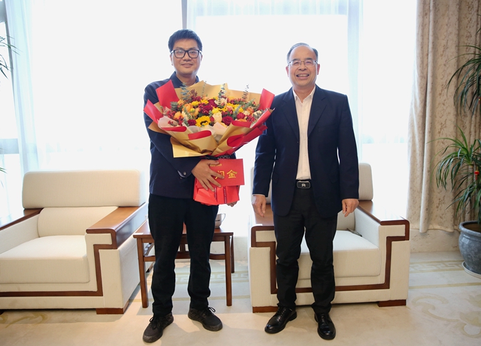 AG超玩会电竞俱乐部(中国区)·集团